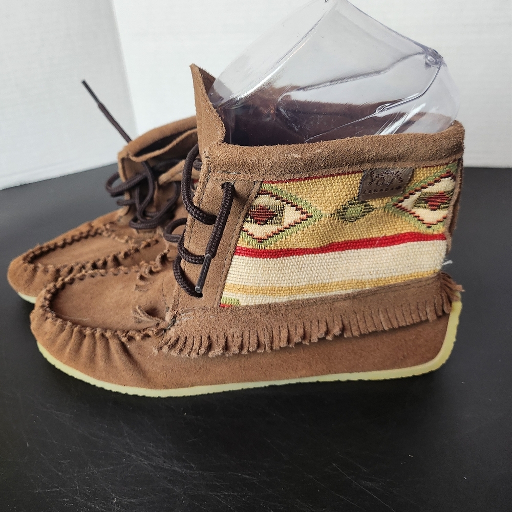 Laurentian chief Aztec Suede Boots Moccasins Sz 8 Made In Canada